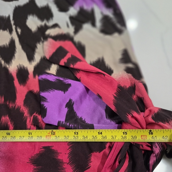 VENUS Purple and Black Animal Print Top Size Small. - Picture 11 of 11